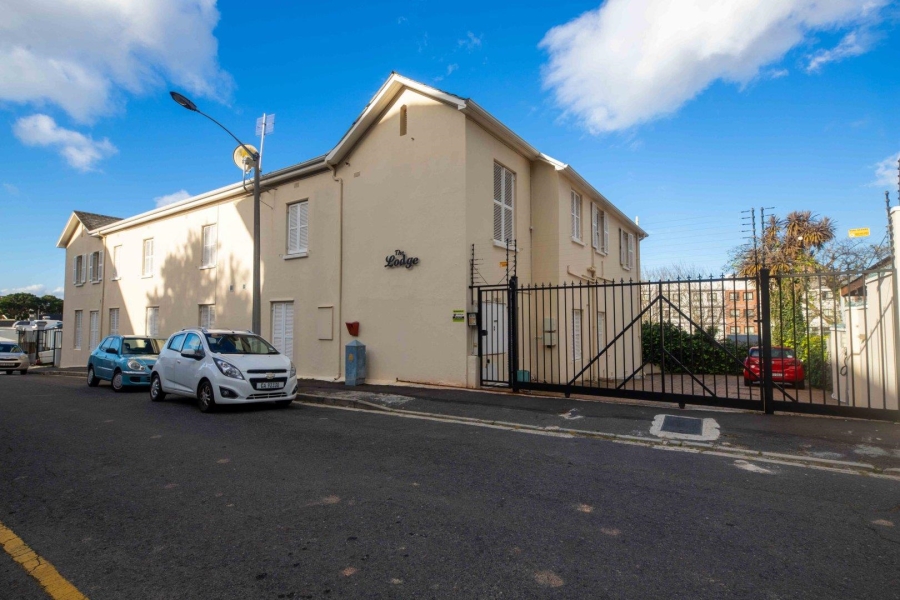 To Let 1 Bedroom Property for Rent in Rondebosch Western Cape